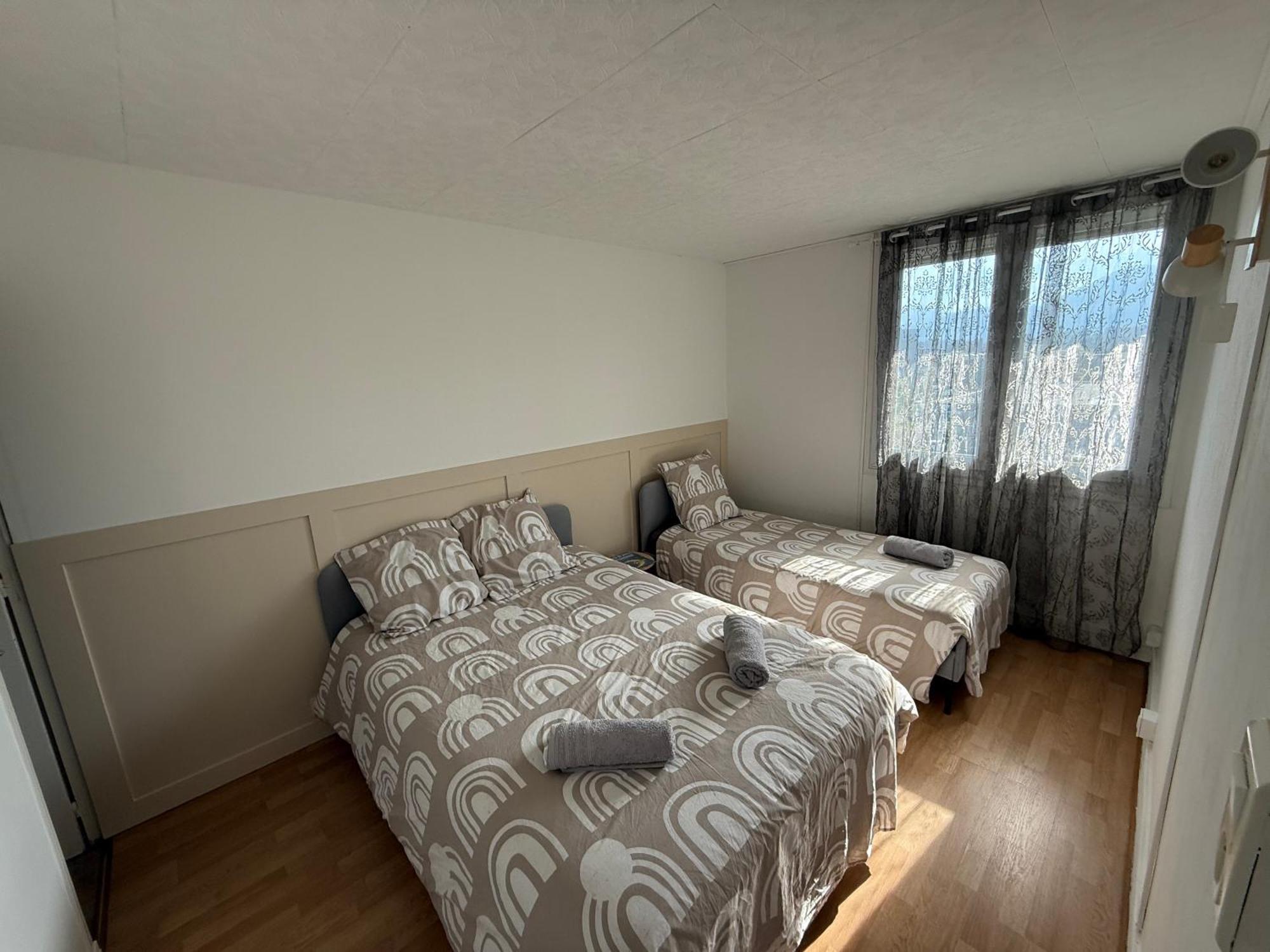 Appartamento Superbe Duplex Avec Parking Gratuit Grenoble Esterno foto